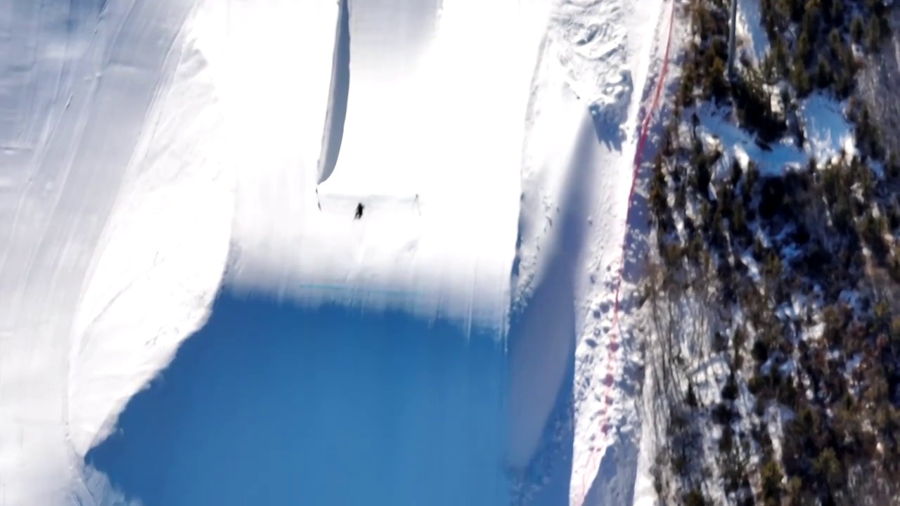 航拍冬季张家口崇礼富龙滑雪场视频下载