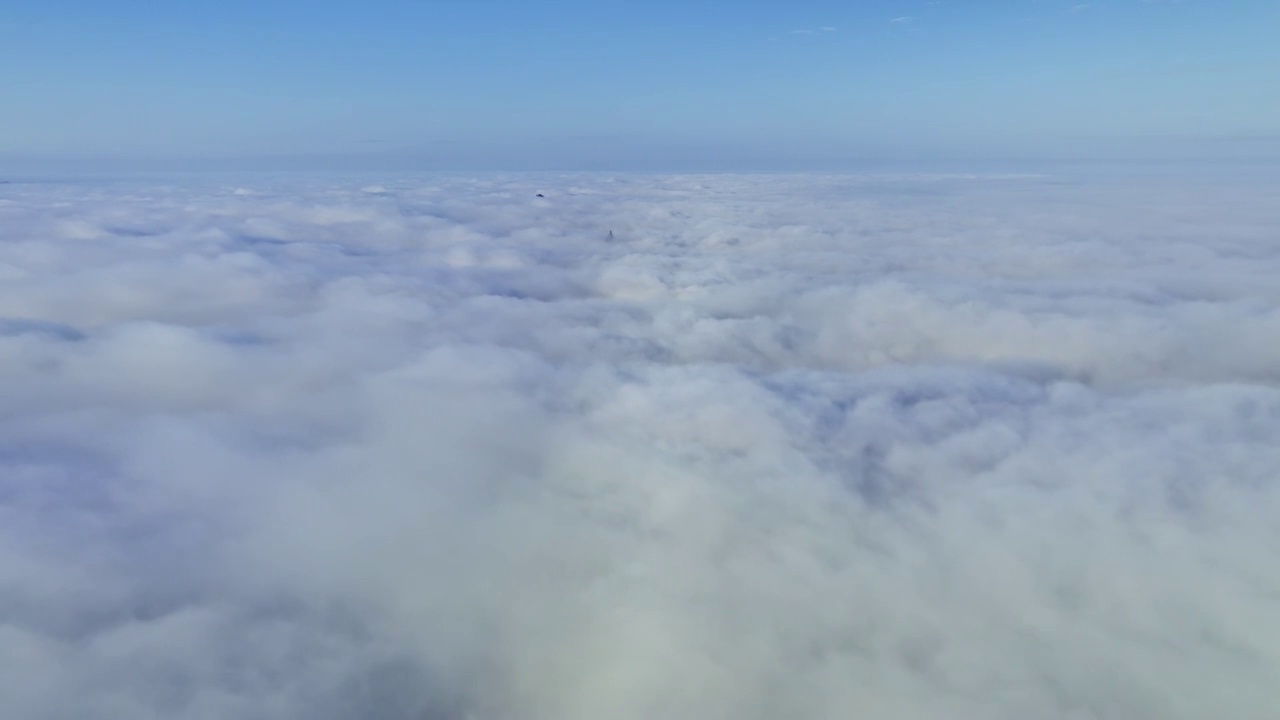 飞跃平流雾风光视频素材