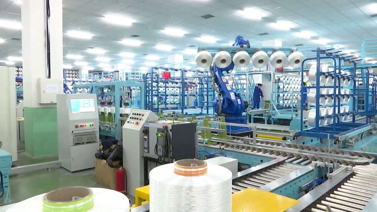 中国工厂的高科技自动化流水线生产（选编）视频下载