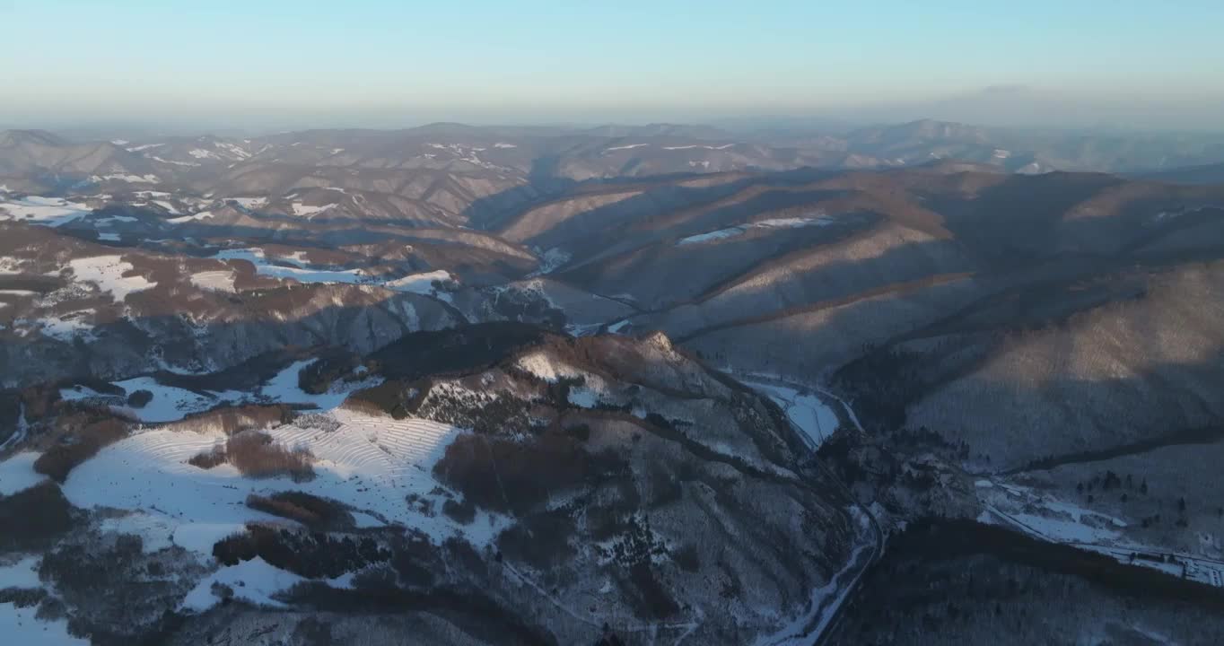 山区雪景航拍视频素材