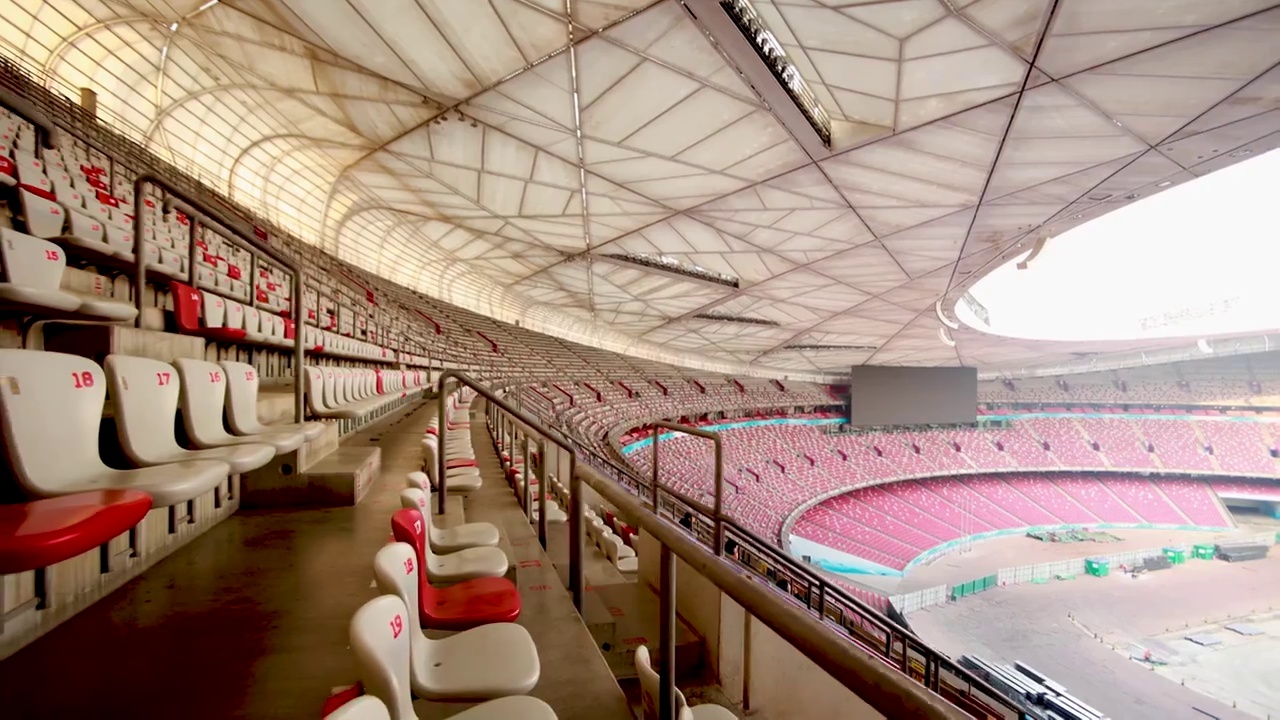 北京鸟巢国家体育场看台上的座椅视频下载