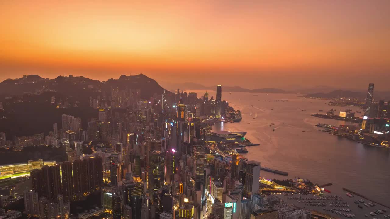 航拍香港岛日落-灯光亮起延时视频素材