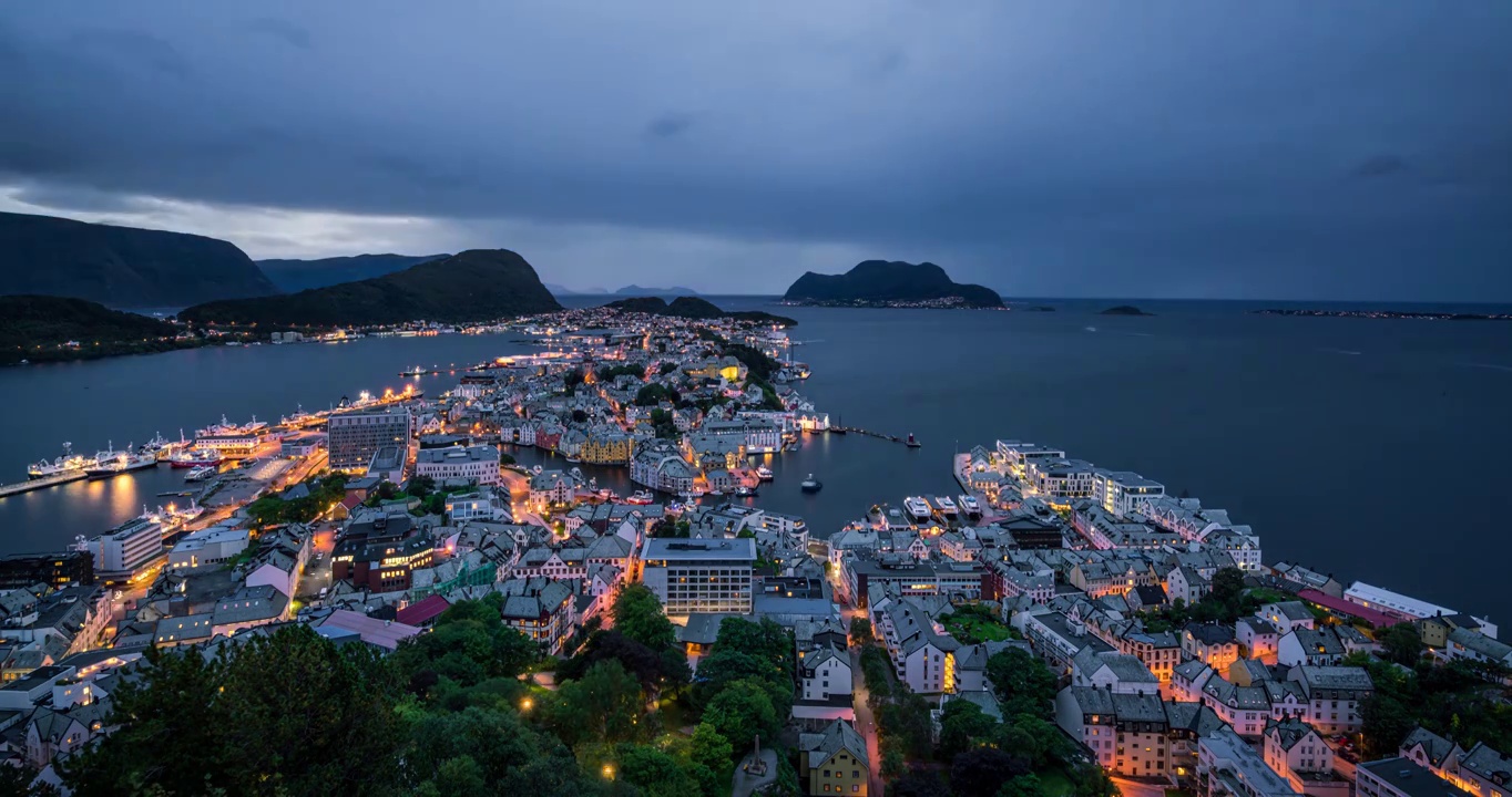 挪威奥勒松日转夜城市天际线延时风光视频下载