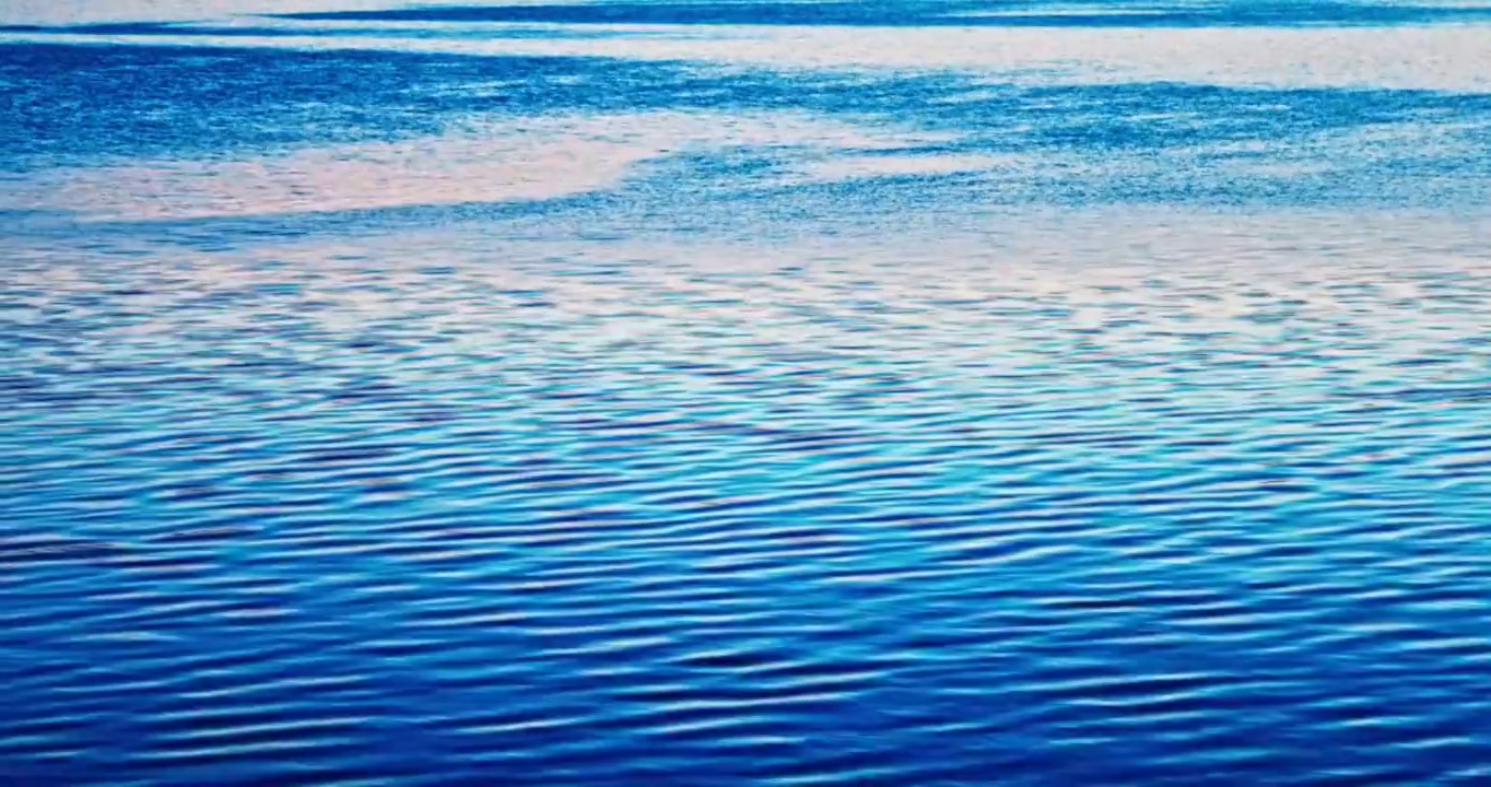 中国杭州西湖清澈流动的湖水视频素材