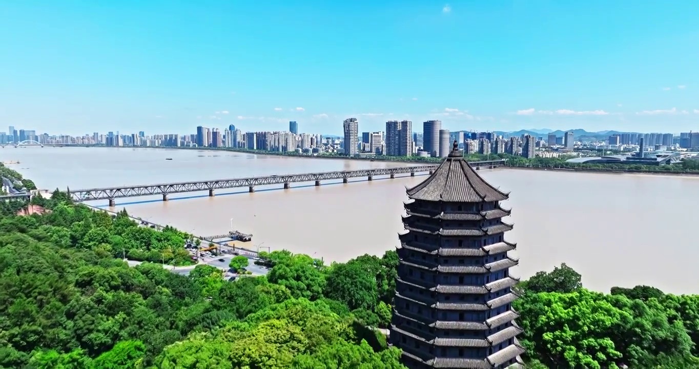 航拍中国杭州建筑和自然风光视频下载