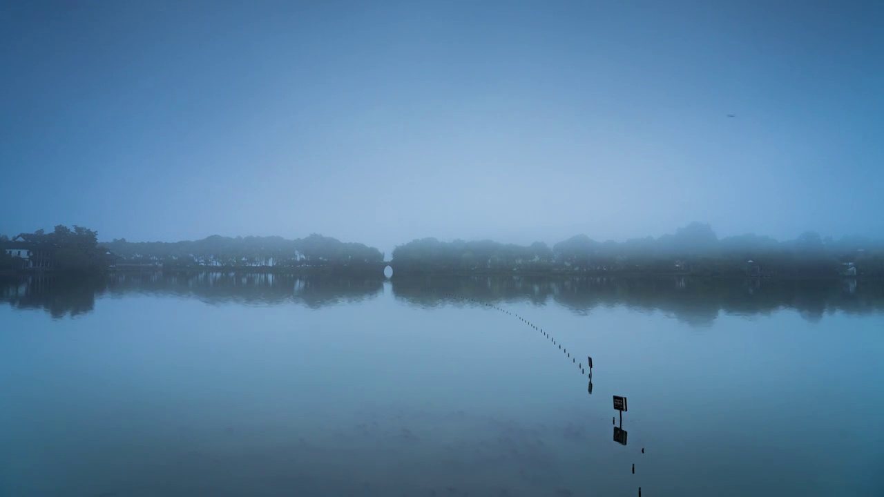 杭州西湖苏堤晨雾视频素材
