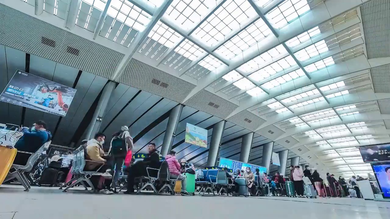 北京南站候车大厅客流视频下载