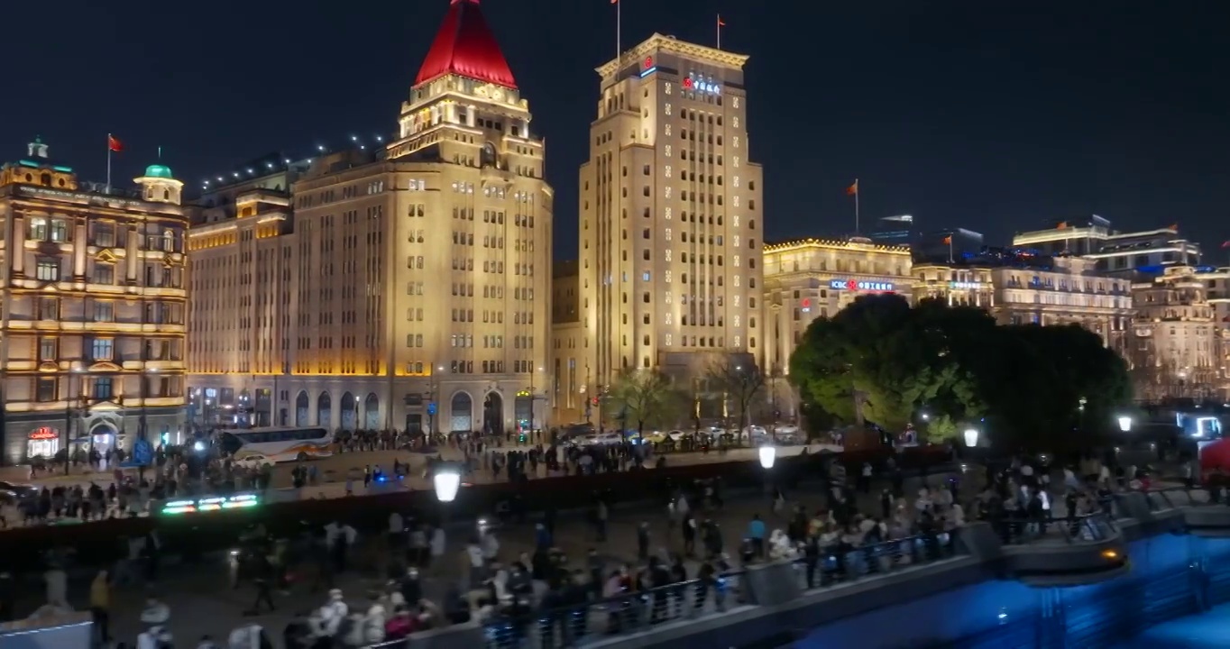 上海外滩建筑群灯光秀夜景航拍视频素材