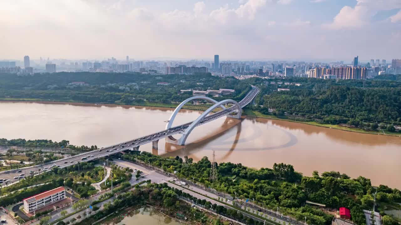 中国广西南宁大桥 邕江 城市风光延时航拍视频下载