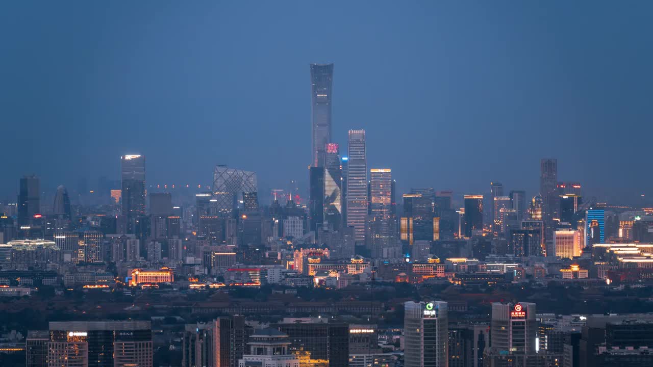 北京雨后的城市延时摄影视频下载