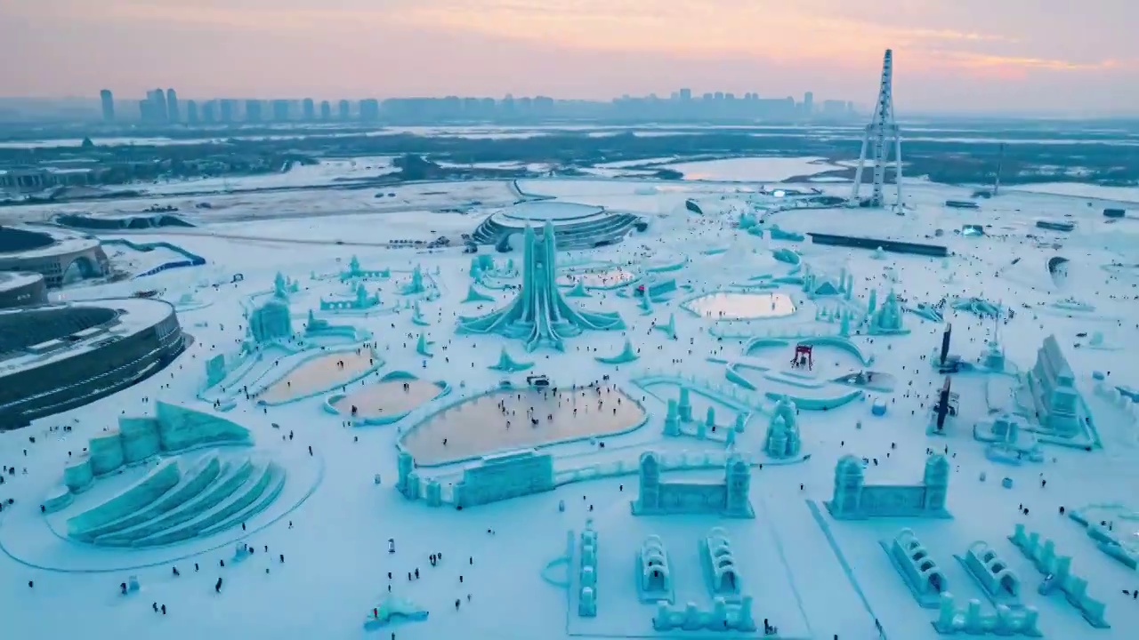 中国哈尔滨冰雪大世界航拍延时视频下载