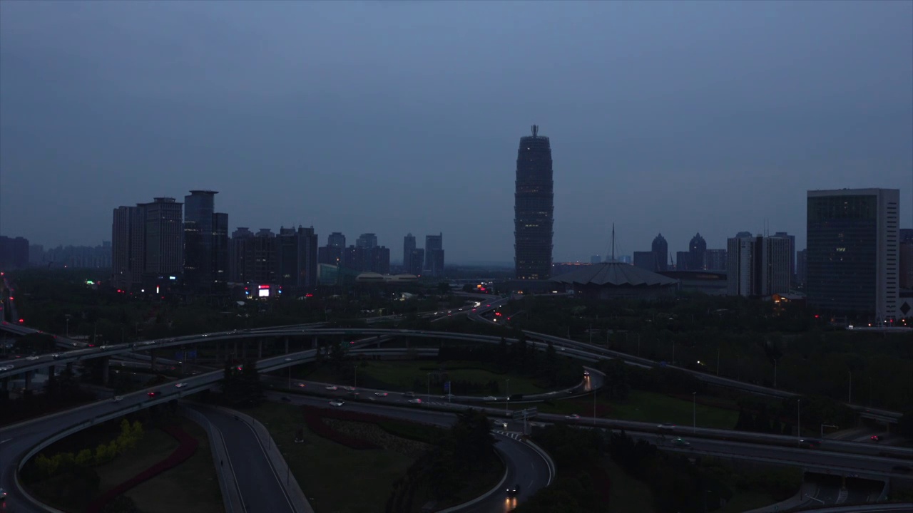 郑州地标玉米楼夜景延时视频素材