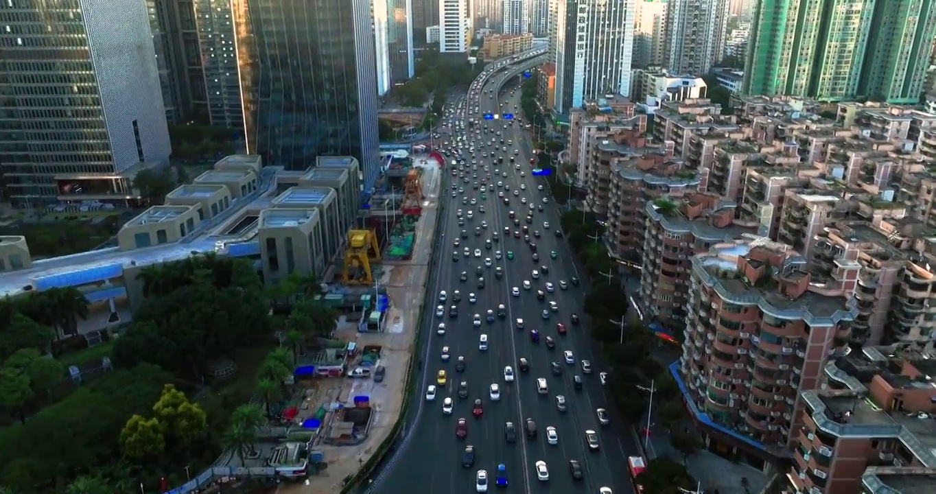 繁忙而又拥堵的城市道路视频下载