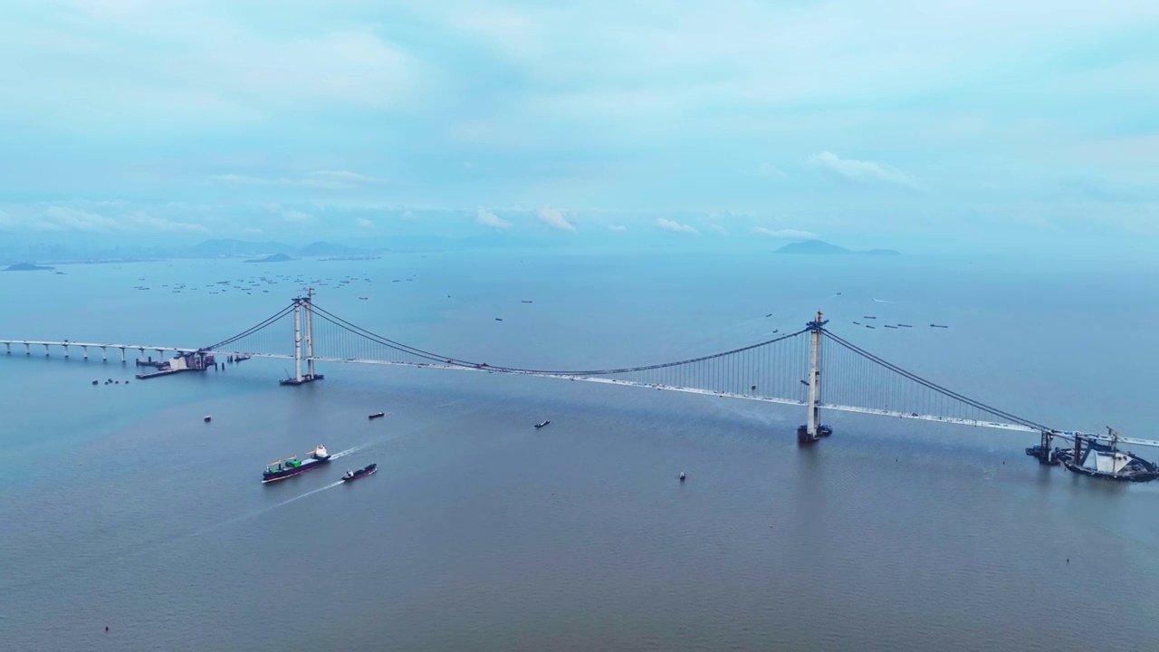 合龙后的深中通道伶仃洋大桥航拍视频素材