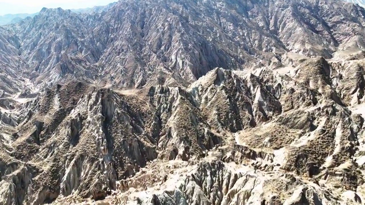 航拍甘肃张掖七彩丹霞地质地貌景观视频素材