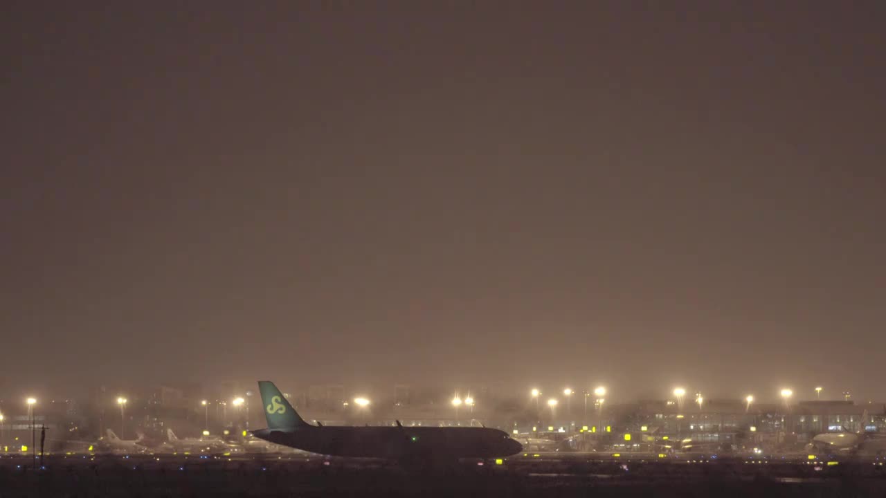 正在降落的民航客机4k视频视频下载