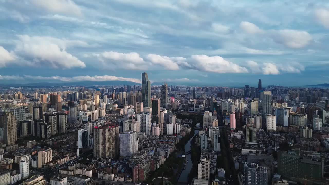 航拍城市高楼视频下载