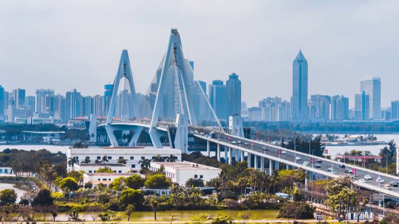 中国海南海口海甸河世纪大桥高视角城市天际线风光延时摄影视频下载
