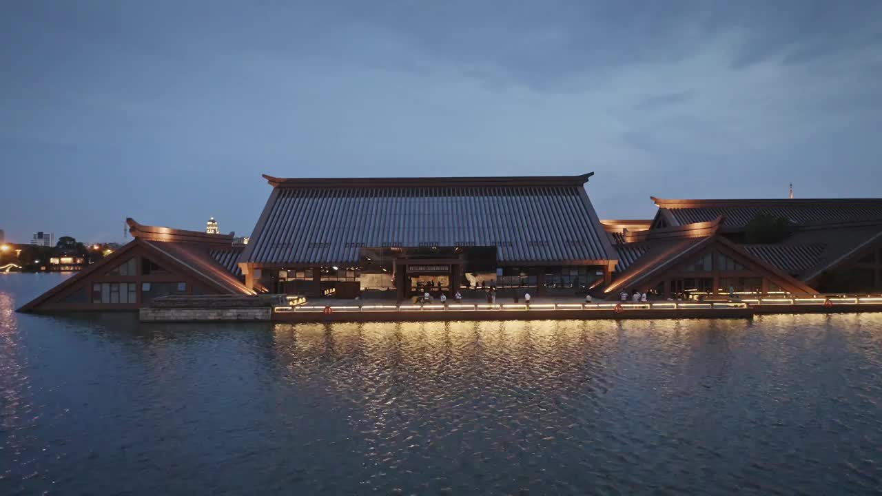 航拍上海广富林文化遗址夜景风光视频下载