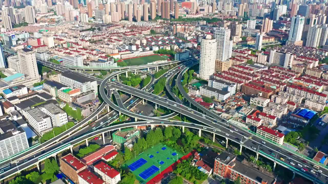 上海 静安区 内环 南北高架 晴天 中山北路 立交桥 4K 航拍视频视频下载