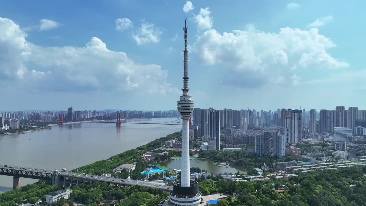 航拍武汉城市地标长江大桥江景视频下载