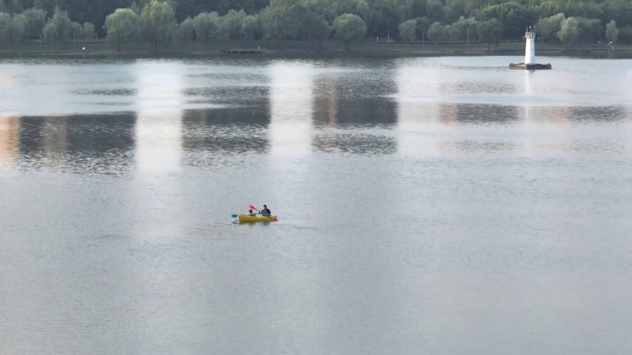 沈阳浑河水上皮划艇市民休闲水上运动视频下载