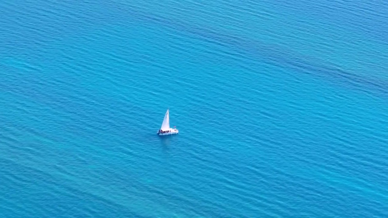 赛里木湖帆船视频下载