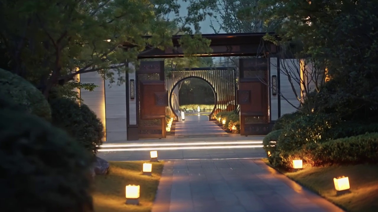 中式庭院静谧的夜景视频下载