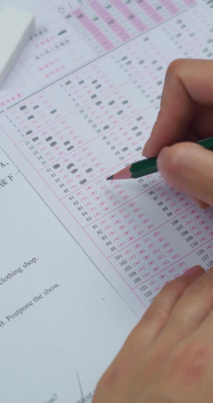 考试高考中考答题卡视频下载