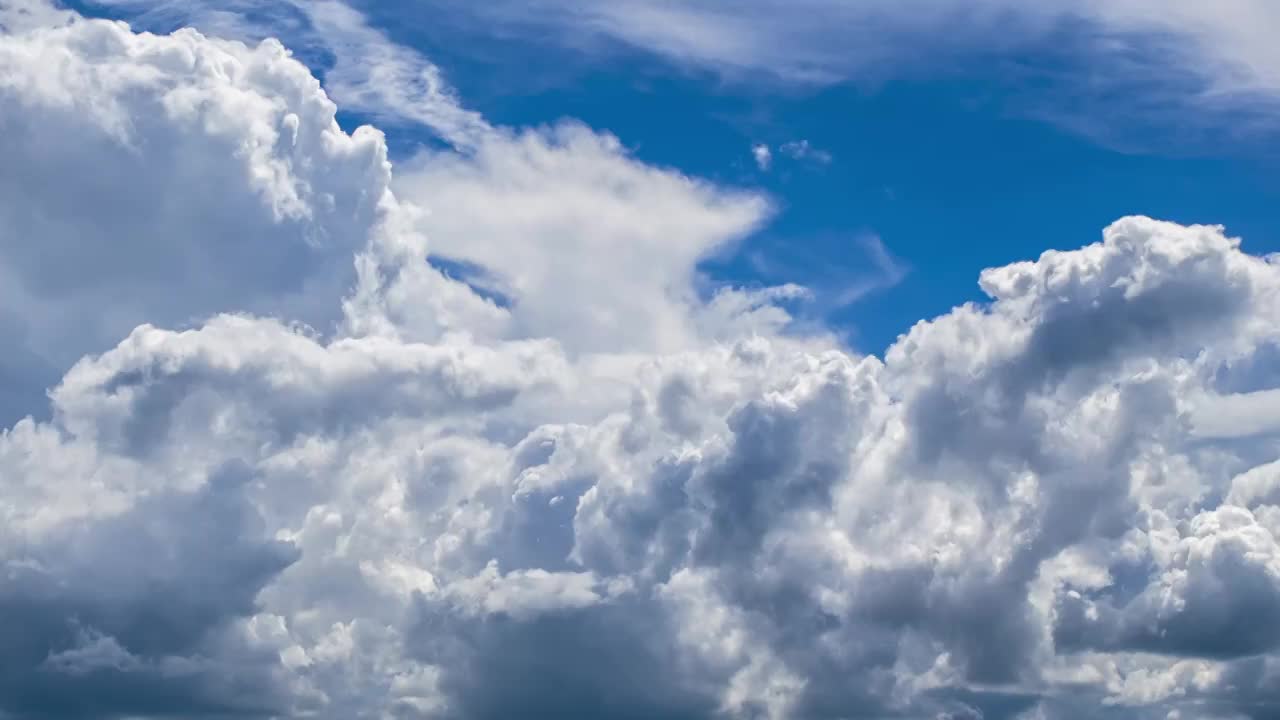 蓝天白云云彩流动的延时视频下载