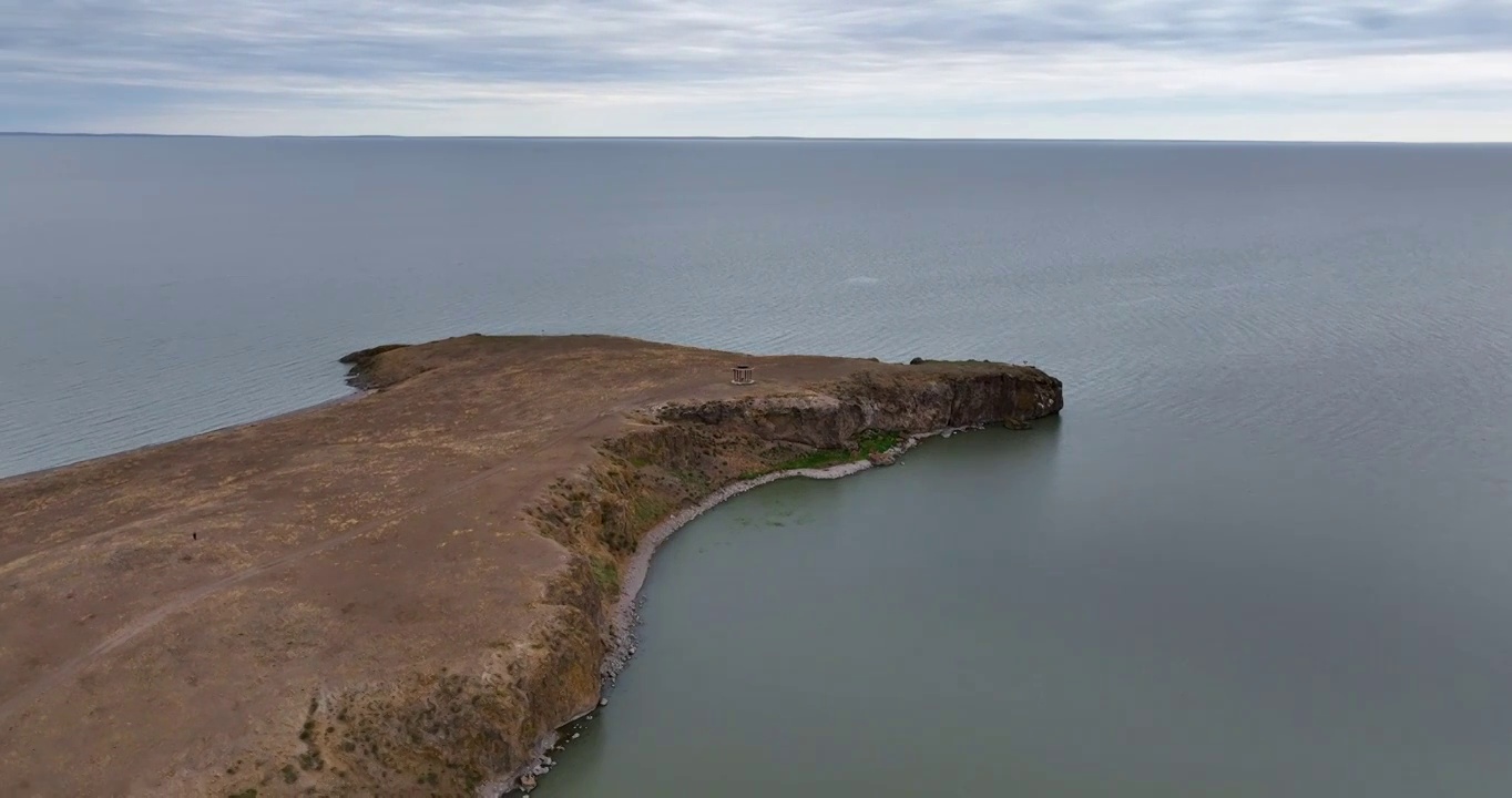 呼伦湖断崖自然风景视频下载