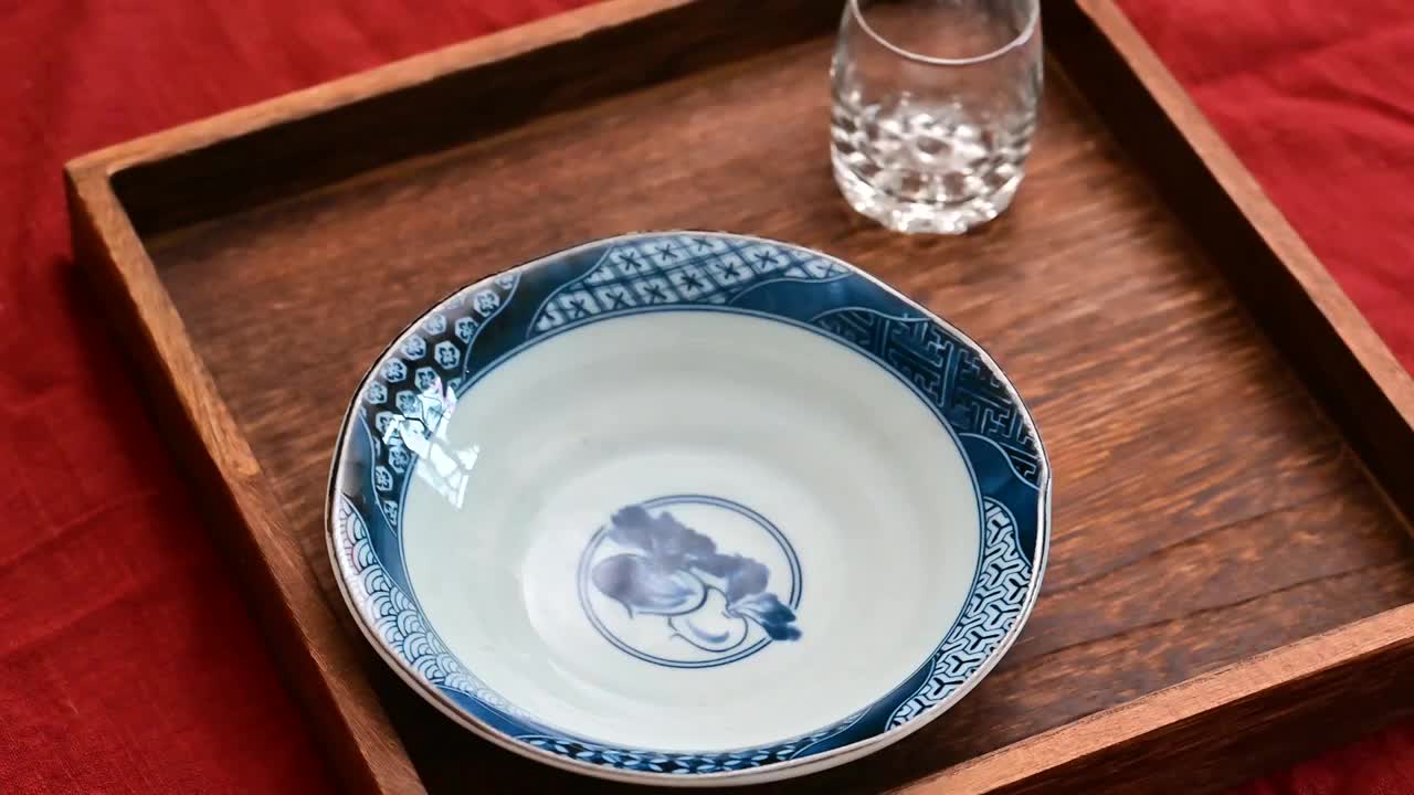 中式传统美食小吃下酒菜炸花生米视频下载