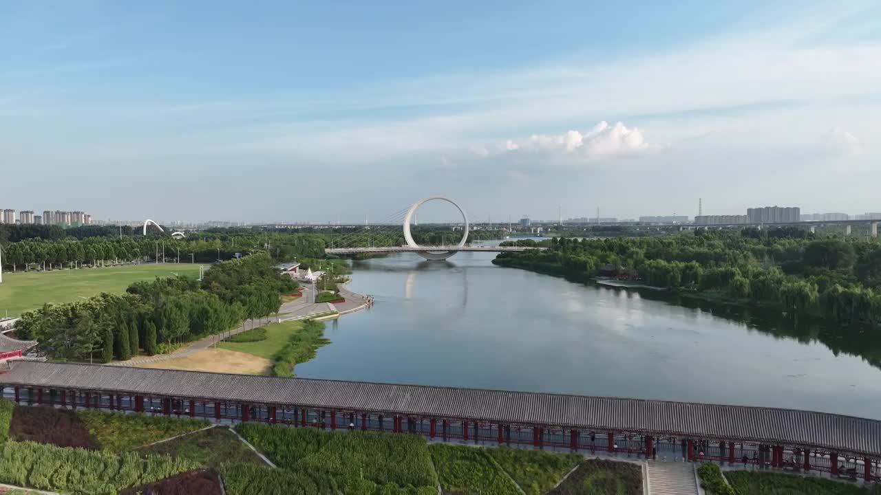 河南省郑州市蝶湖公园夏季户外航拍视频下载