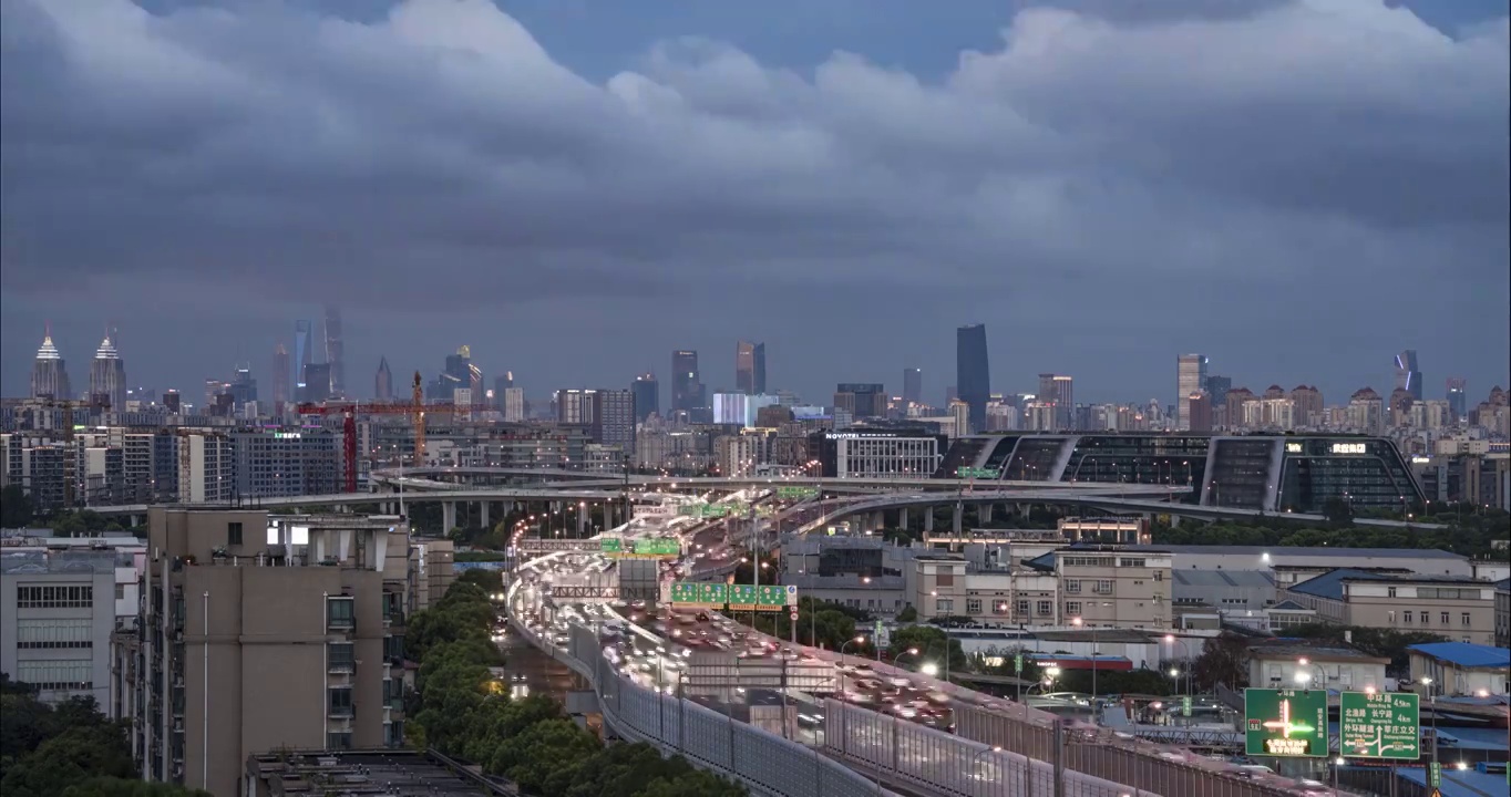 上海城市风光道路交通日转夜延时视频下载