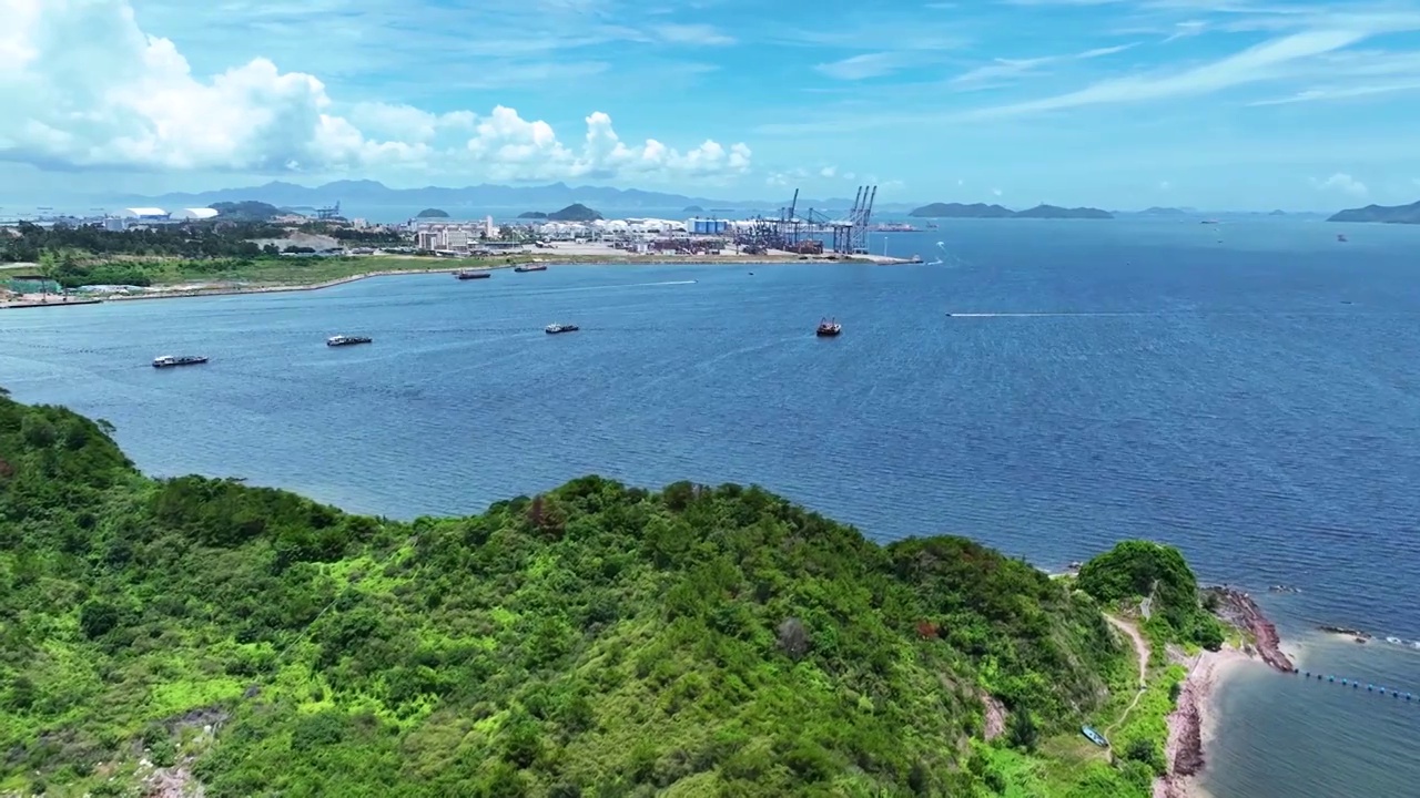 航拍广东惠州大亚湾自然风光海景视频素材