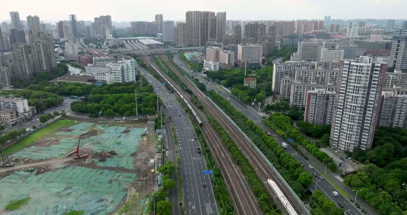 江苏省无锡市火车站城际铁路高铁运输画面视频素材