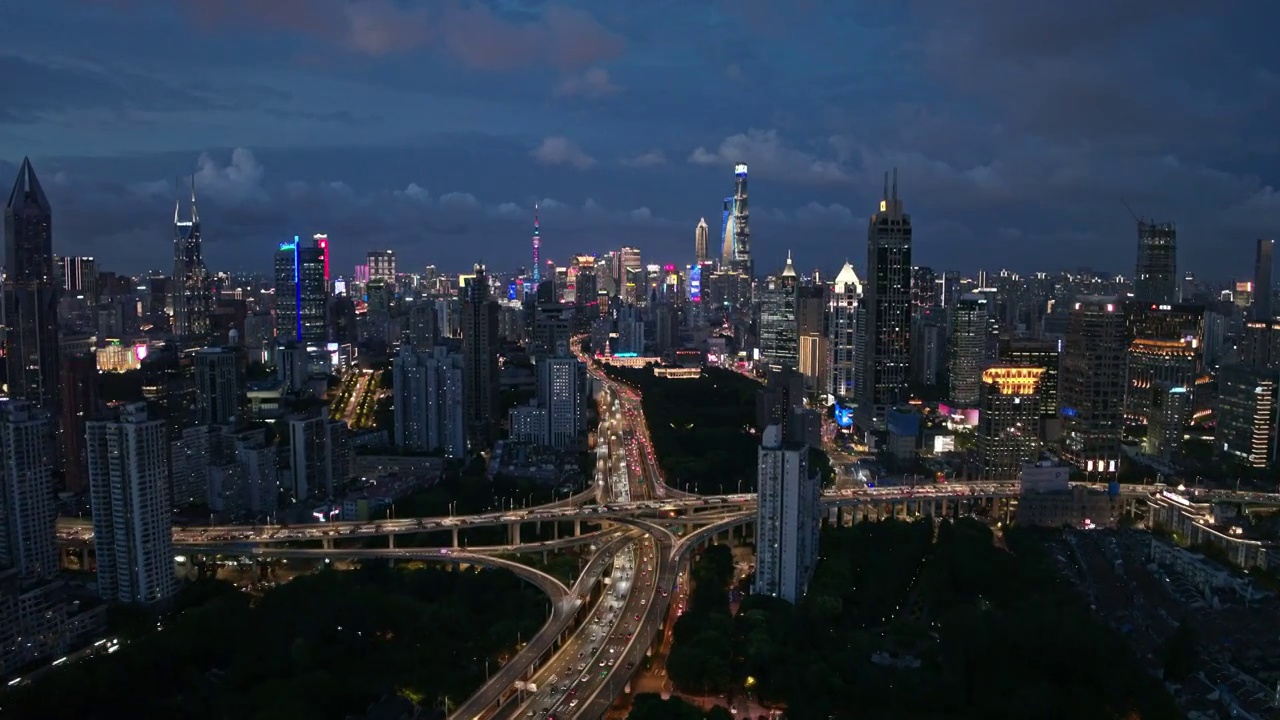 4K上海陆家嘴楼群夜景航拍视频下载