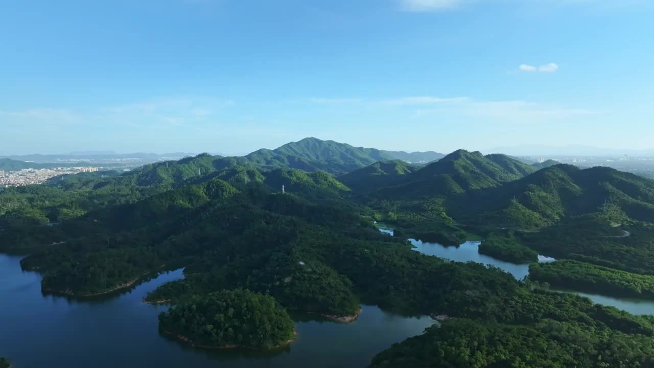 4k森林水库乡村振兴农业山峰山脉蓝天白云航拍视频素材