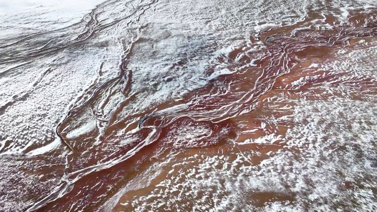 西藏阿里地区雪后形成的大地纹理视频素材