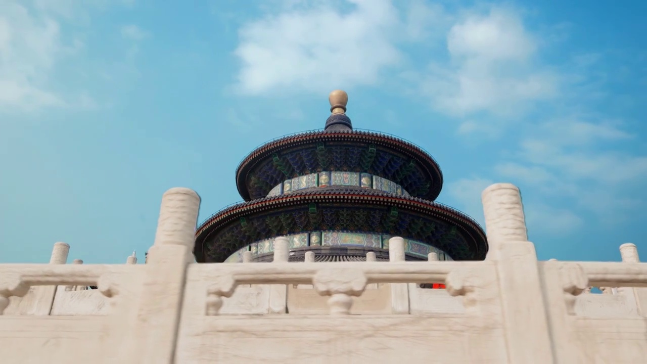蓝天白云下的北京天坛祈年殿视频下载