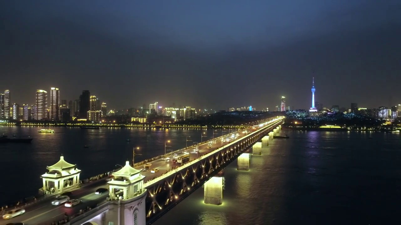 航拍武汉长江大桥夜景视频下载