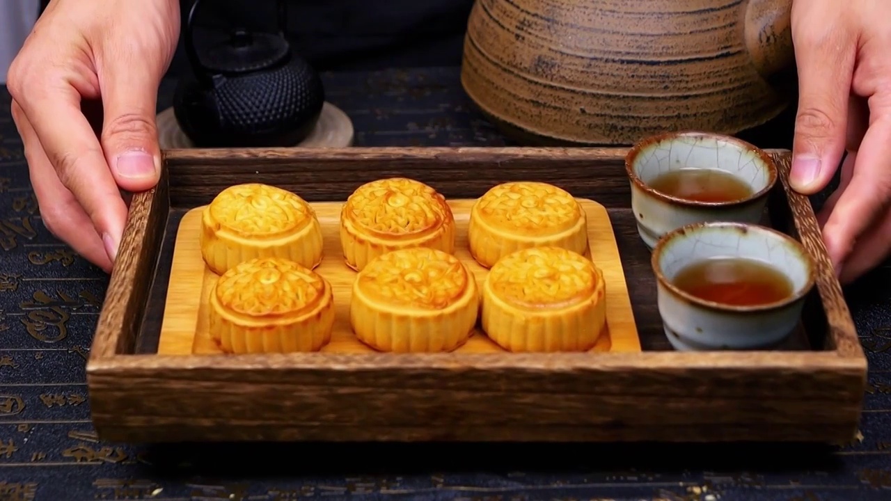 月饼  中国传统美食   伍仁月饼 传统月饼（合集）视频下载