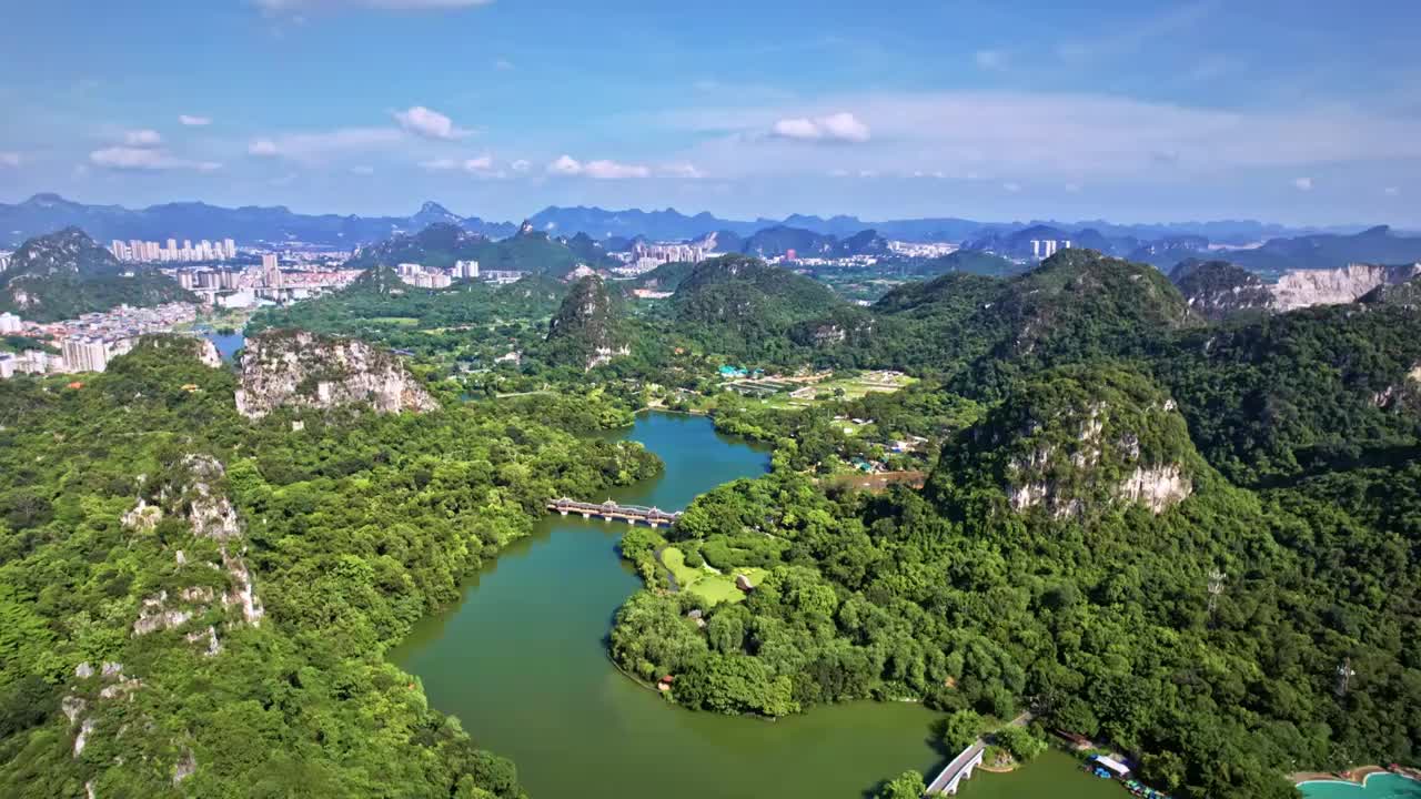 航拍广西柳州龙潭公园视频素材