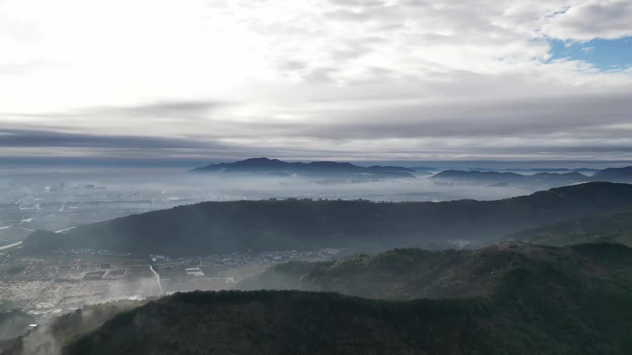 瑞安飞云江附近日出时有云雾云海的画面还有视频下载