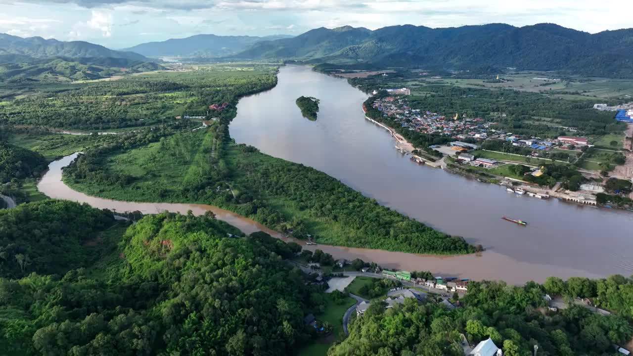 泰国缅甸老挝金三角湄公河航拍自然景观视频下载