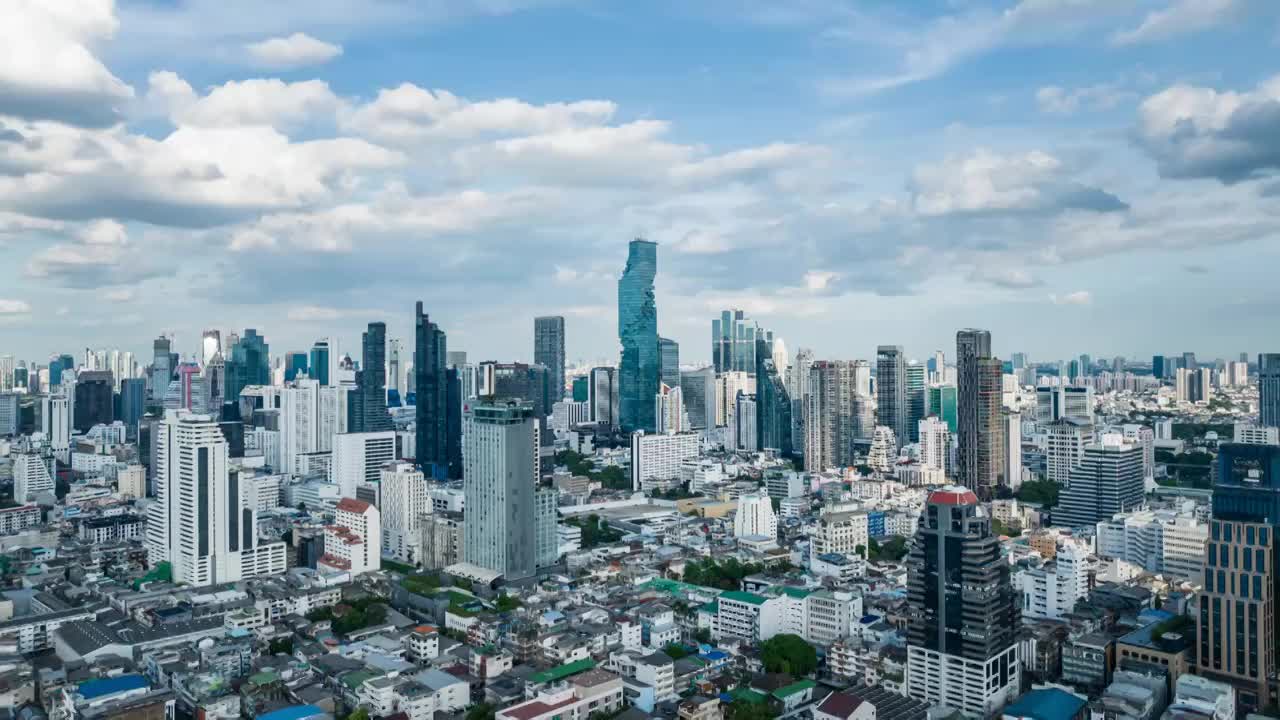 泰国曼谷城市高楼天际线延时航拍风光视频素材