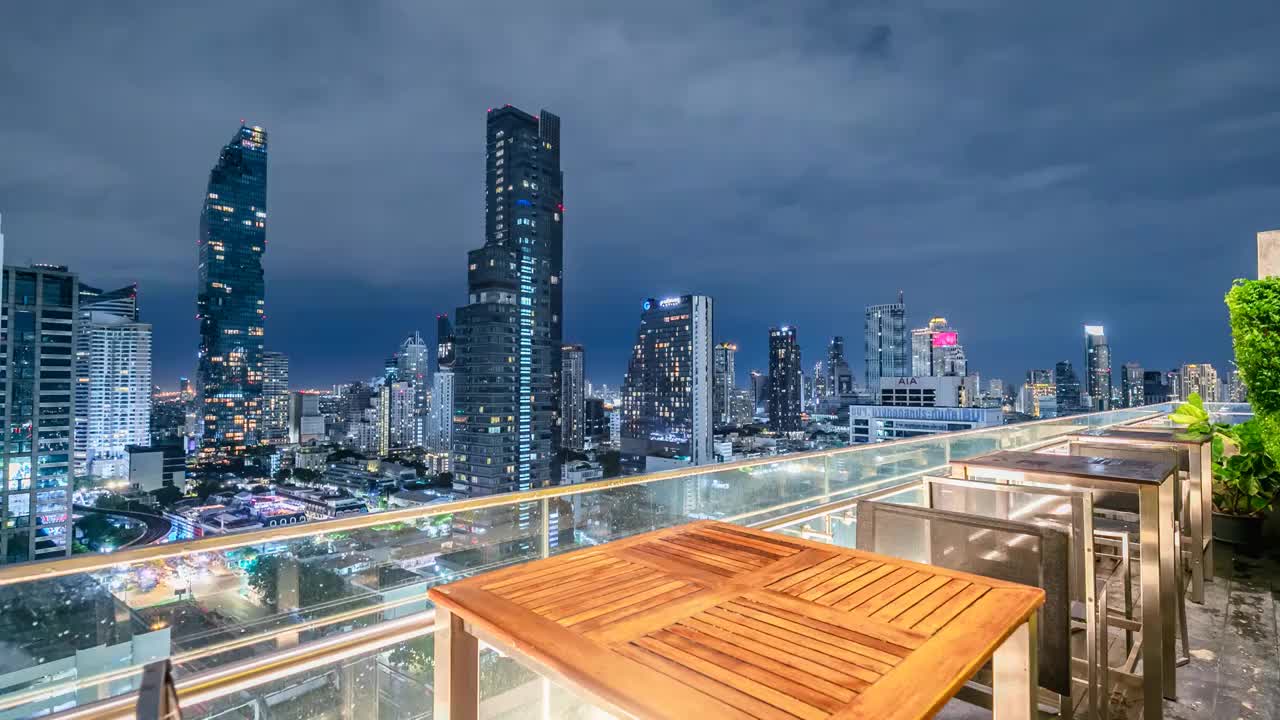 泰国曼谷城市生活都市高楼天际线延时风光视频素材