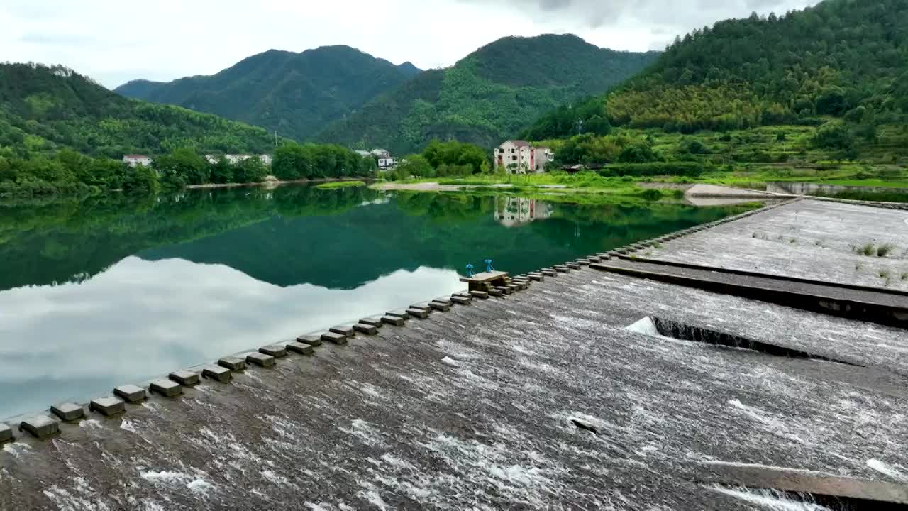 台州仙居县水库航拍视频下载