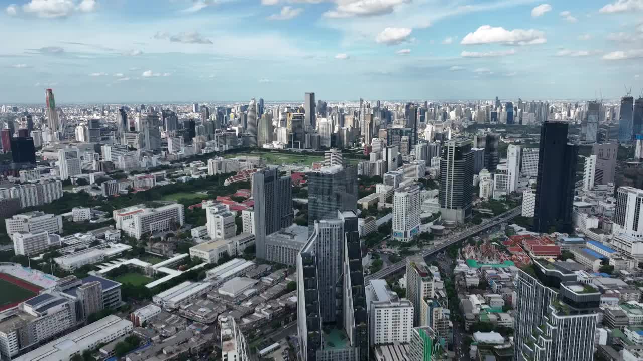 鸟瞰泰国曼谷城市高楼建筑天际线风光视频素材