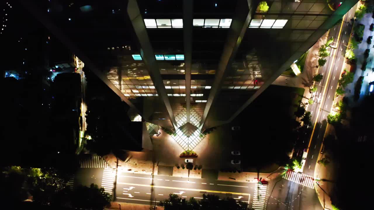 上海 黑夜 金色道路 人民广场 明天广场 办公楼外观 航拍视频 4K视频下载